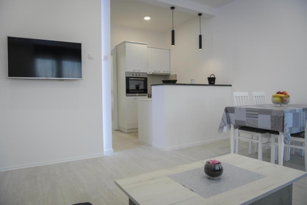 Apartments Tila Trebinje Ngoại thất bức ảnh