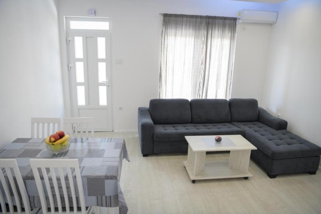 Apartments Tila Trebinje Ngoại thất bức ảnh